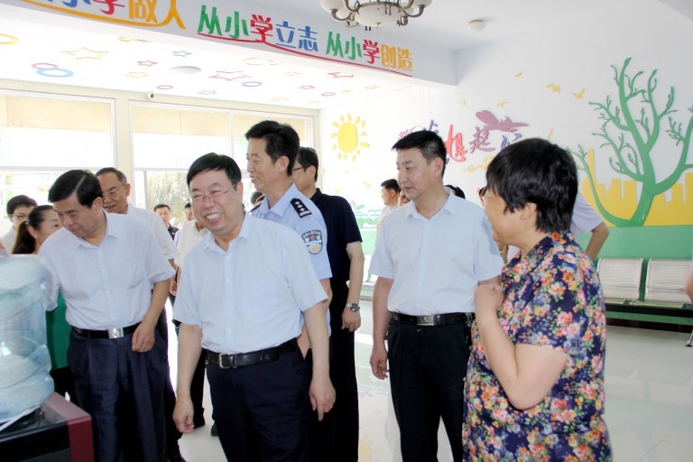 魏四海带领省人大常委禁毒工作调研组到我中心调研青少年禁毒教育基地